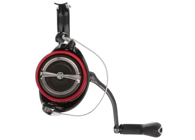 Котушка Daiwa 23 Fuego LT 4000-CP Фото 3